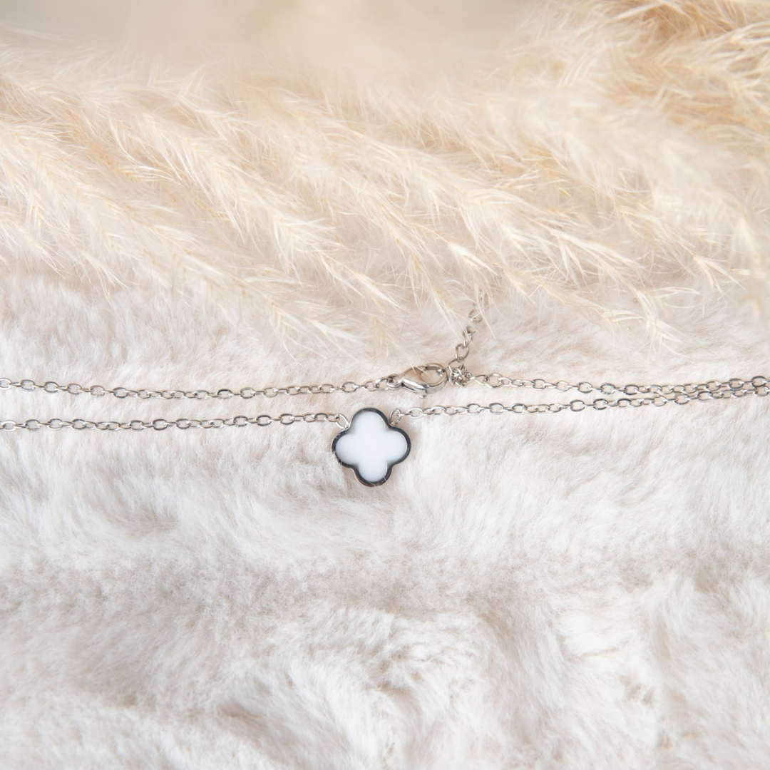 Collier "Porte-Bonheur"