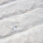 Charger l&#39;image dans le visualiseur de la galerie, pendentif goutte de lait
