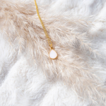 Charger l&#39;image dans le visualiseur de la galerie, pendentif goutte de lait
